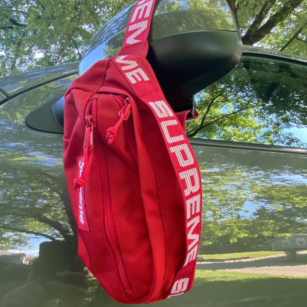 Supreme ss18 waist bag